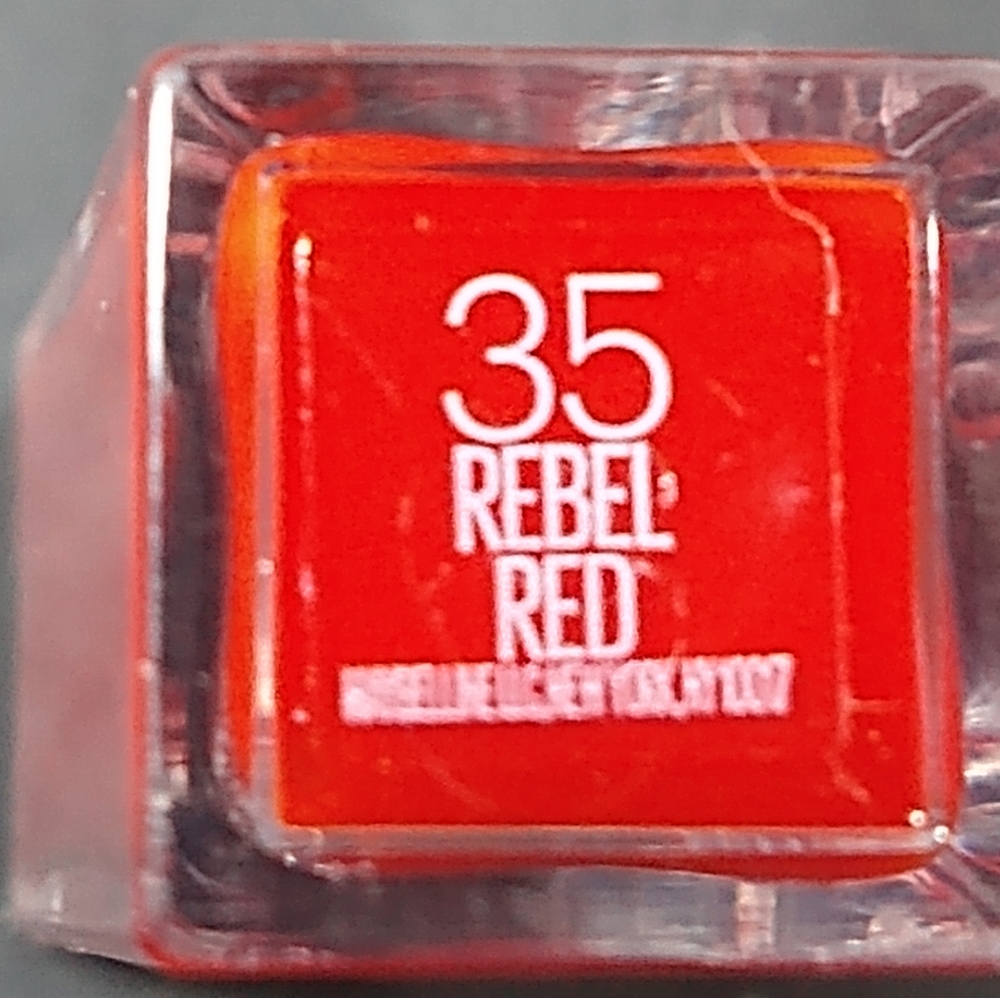 Maybelline Liquid Matte 35 Rebel Red